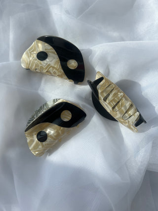 Yin and Yang Claw Clip